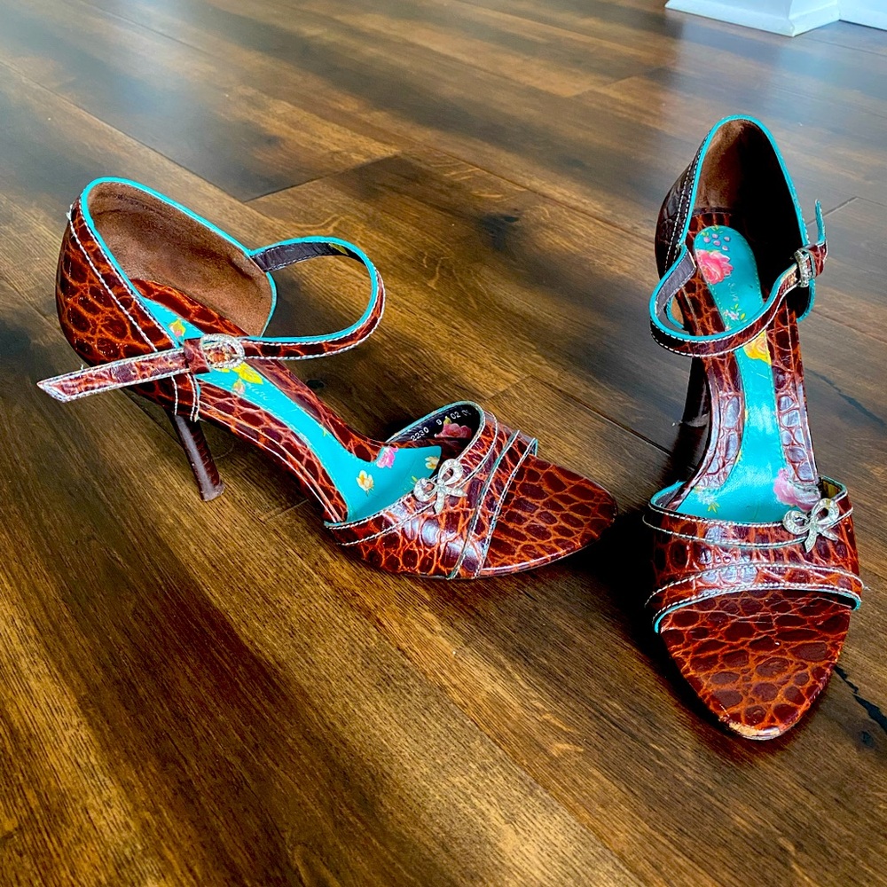 Cindy Says like new size 8